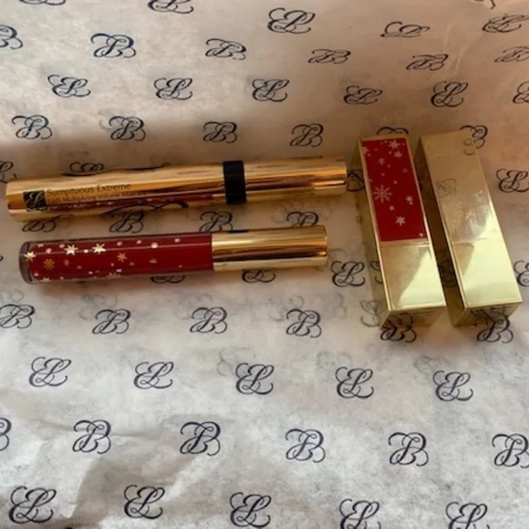 5 pieces of Estée Lauder Christmas Gift Box! NWOT - Picture 1 of 8